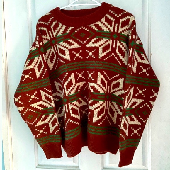 Women’s Sweater - Picture 1 of 2